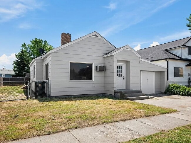 Primary Photo - 308 E 7th Ave