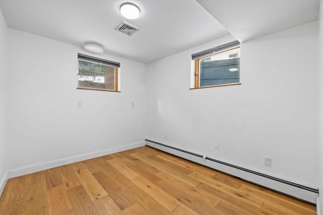 Building Photo - 330 Cambridge St