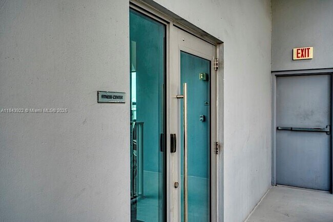 Building Photo - 888 Biscayne Blvd