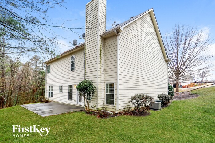 Building Photo - 3401 Southpointe Hill Dr NE