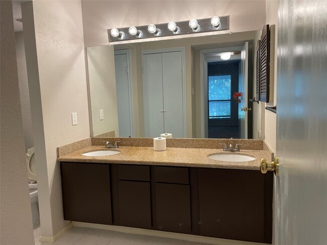 Building Photo - 7950 N Stadium Dr