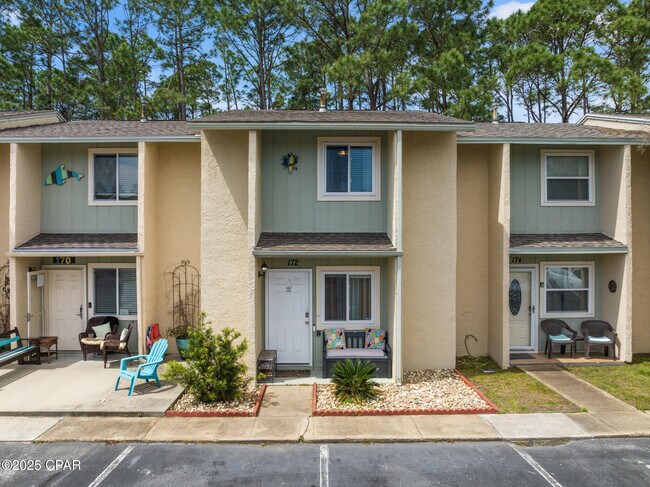 Building Photo - 172 Robin Ln