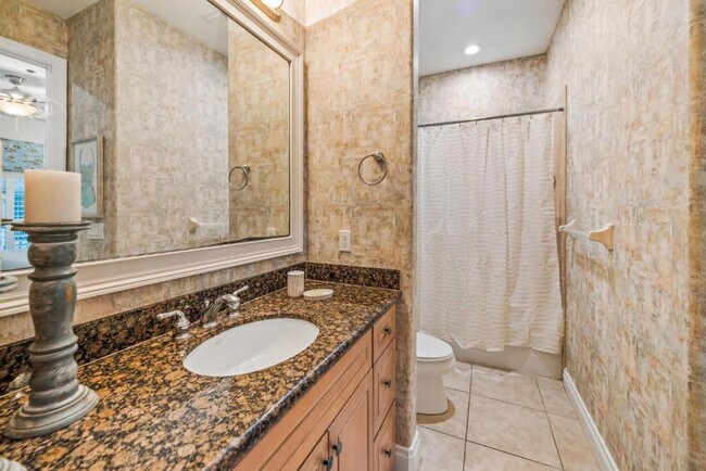 Building Photo - 6426 Gulf Dr