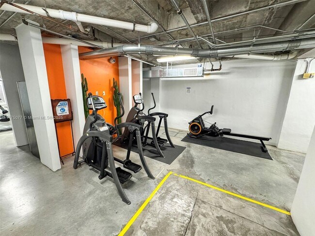Building Photo - 8101 Biscayne Blvd