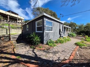 Building Photo - 951 Danebeck Ave