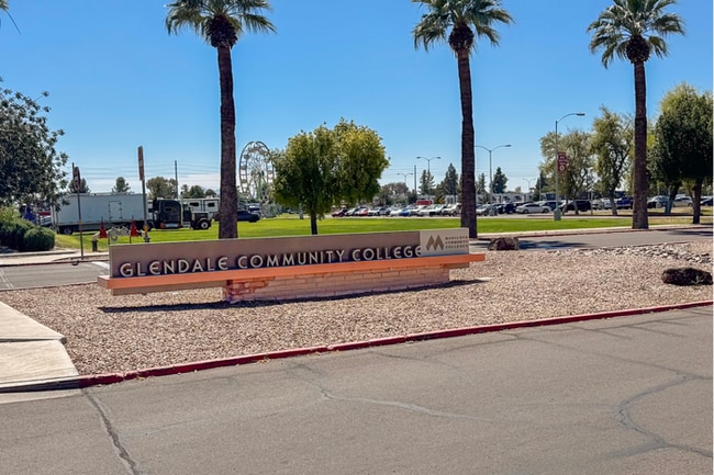 Building Photo - 3Bed/2Bath House at Peoria Ave/59th Ave! Ready for Immediate Move-In! -- NO HOA! FULLY REMODELED!