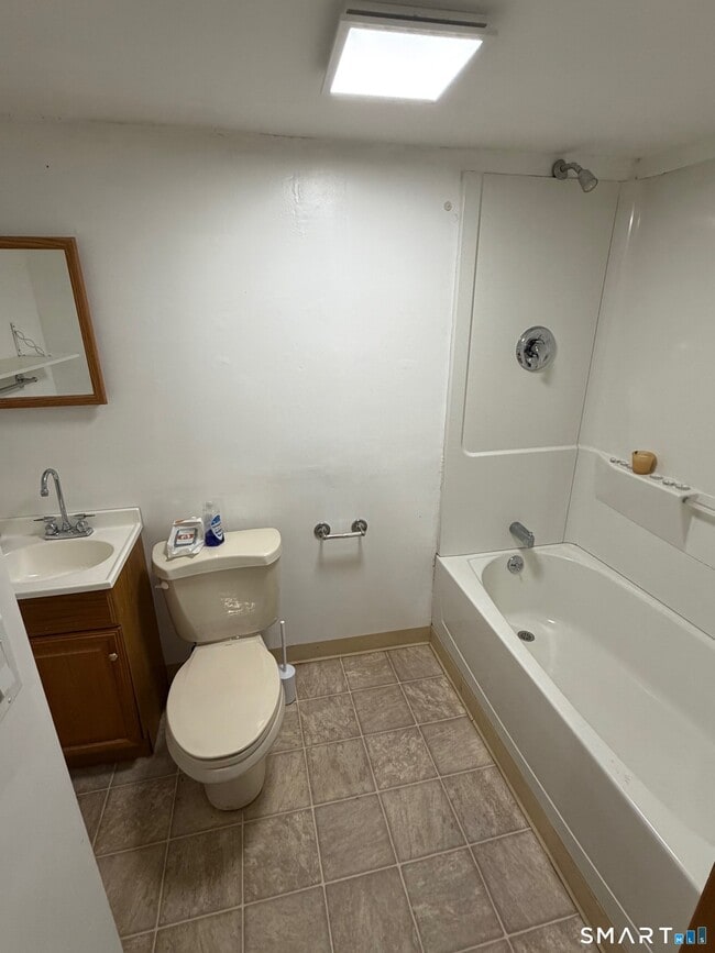 Building Photo - 21 Monte Vista Ave