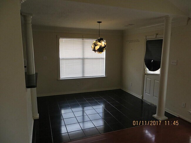 Building Photo - 5418 Baslow Dr