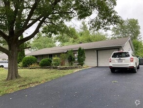 Building Photo - 14949 Highland Ave