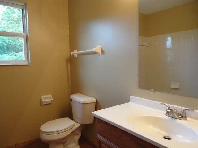 Building Photo - 4747 Circle Dr