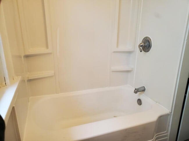 Building Photo - 709 S Ironwood Dr