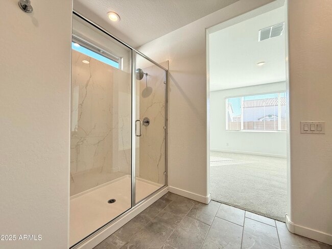 Building Photo - 9543 W Avalon Dr