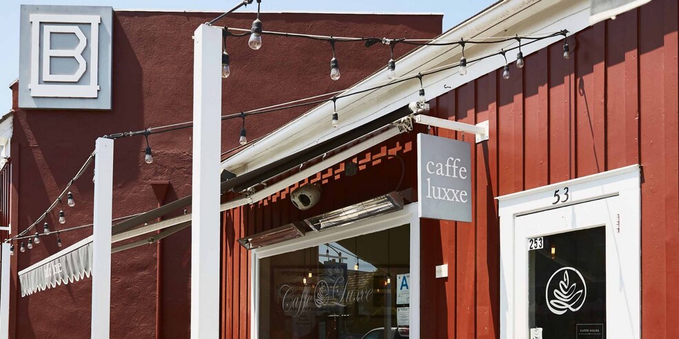 Cafe Luxxe - 11970 Montana Ave