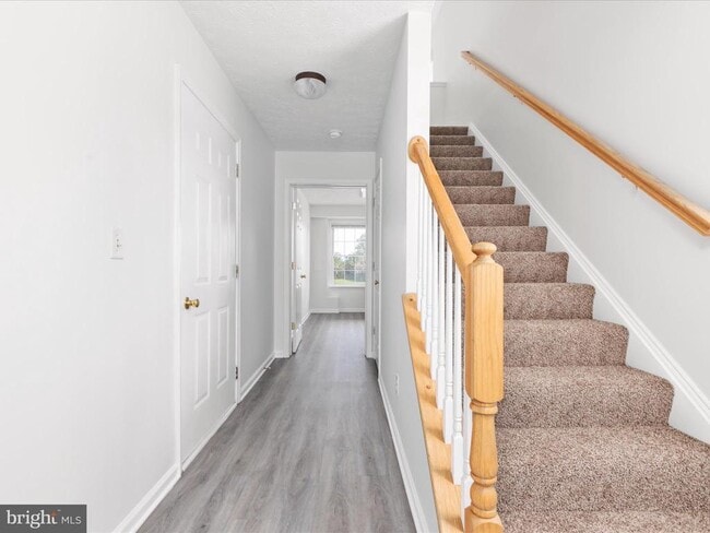 Building Photo - 111 Lighthouse Ln