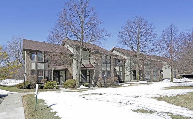 Building Photo - Glenbrooke