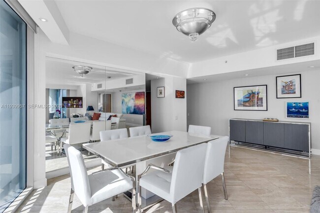 Building Photo - 1500 Ocean Dr