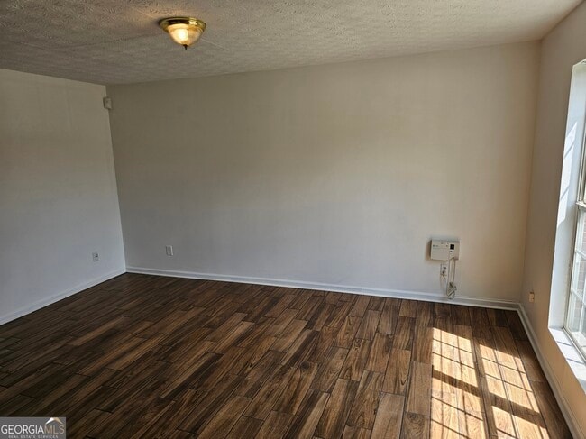 Building Photo - 5821 Strathmoor Manor Cir