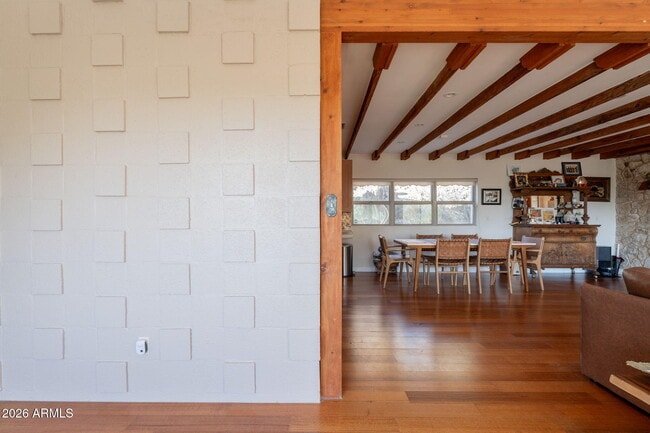 Building Photo - 1902 E Cortez St