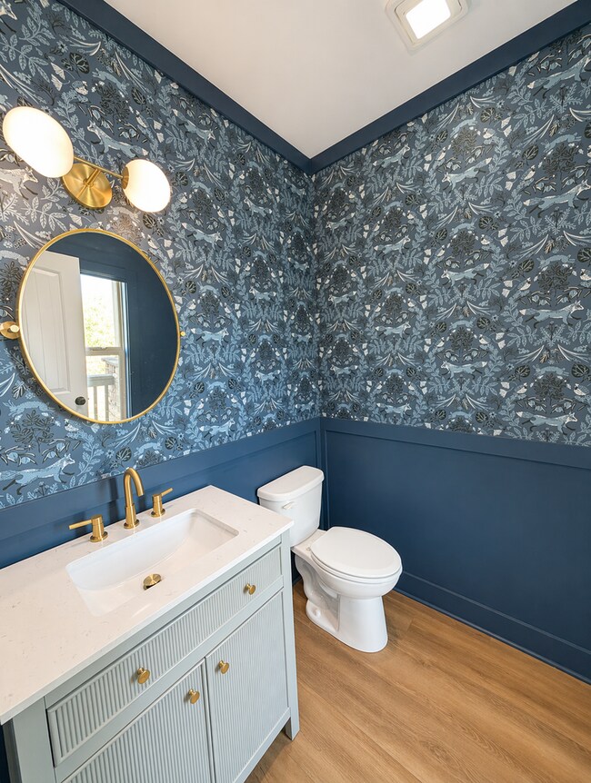 Building Photo - Lovely Weaverville Rental w/ bonus space