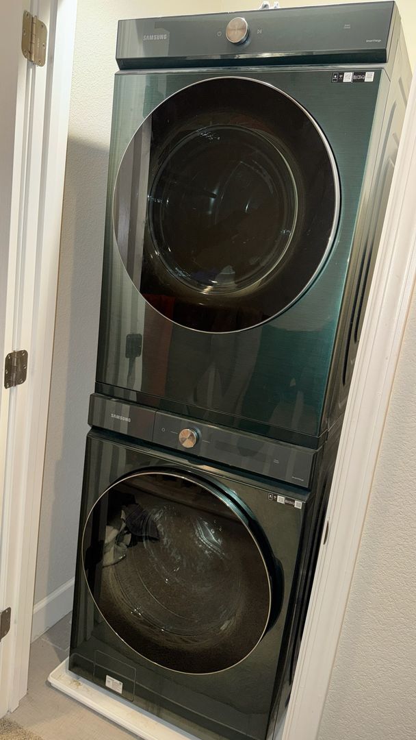 Building Photo - Exquisite 3 bedroom 3 bathroom home in San Jose Blossom Hill area!