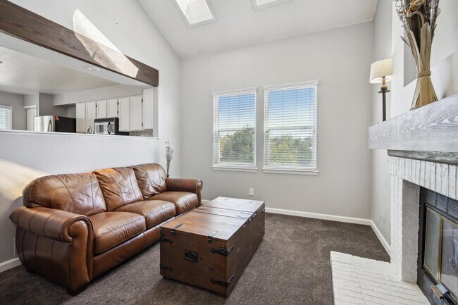 Building Photo - 7950 S Garrison Ct