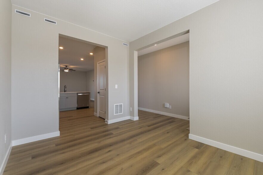 Building Photo - 9466 Yampa Ct