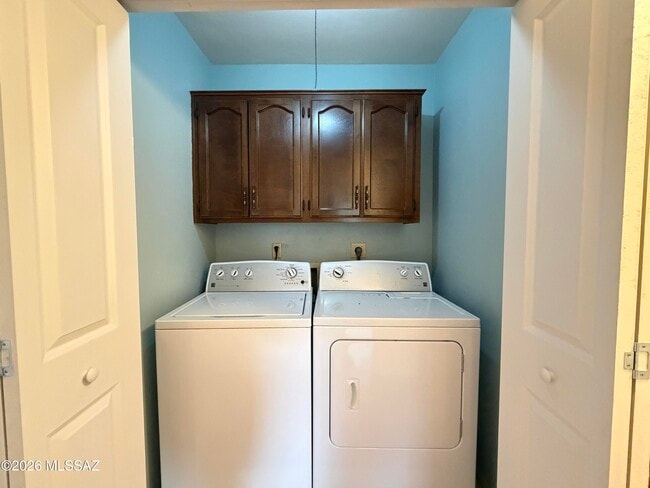 Building Photo - 5213 N Tigua Dr