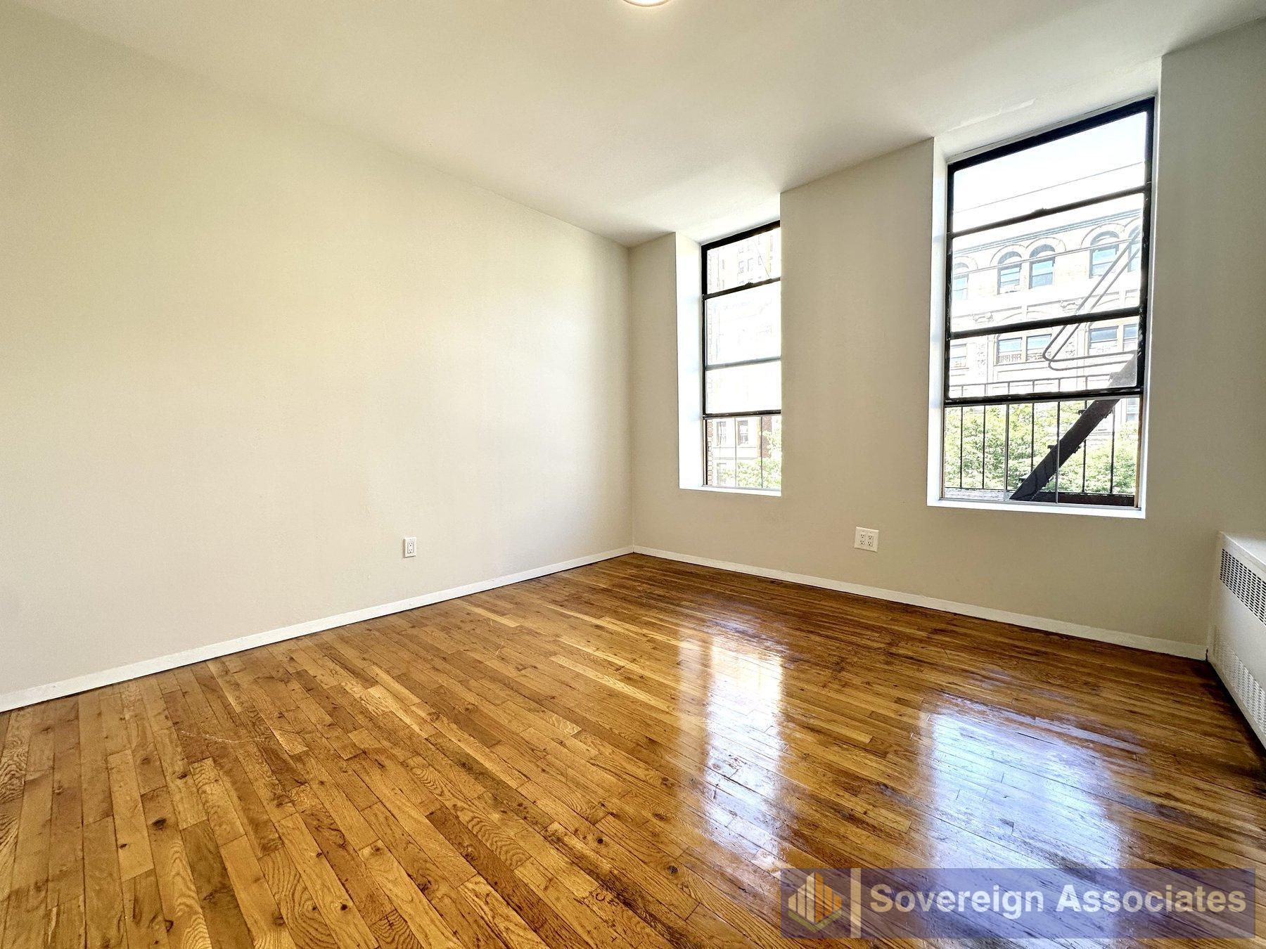 Building Photo - 953 Amsterdam Ave