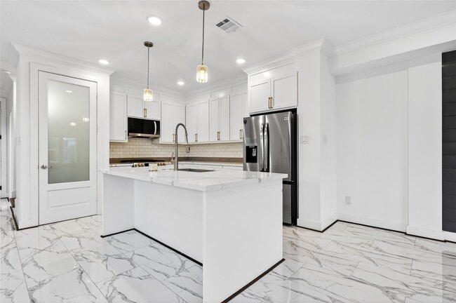 Building Photo - 10232 Porto Rico Rd