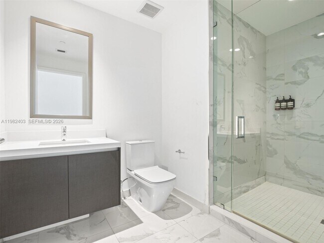 Building Photo - 851 NE 1st Ave