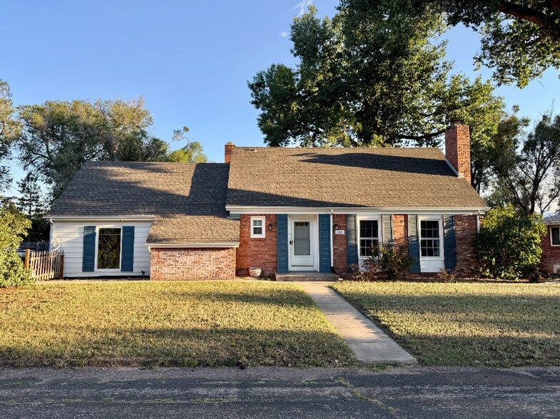 Primary Photo - 1521 Columbine Blvd