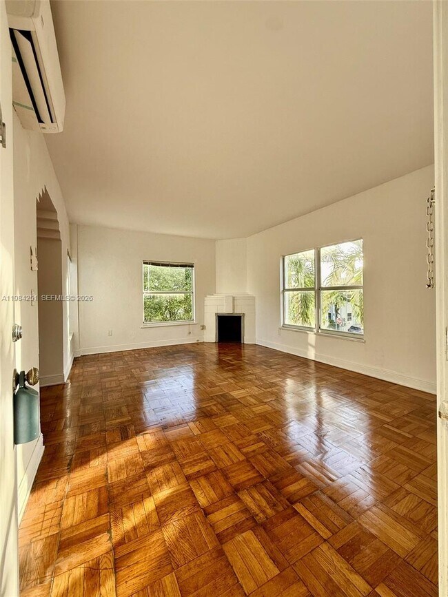 Building Photo - 4035 Meridian Ave