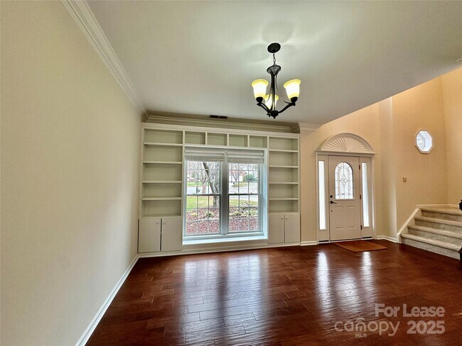 Building Photo - 126 Lake Davidson Cir