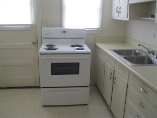 Building Photo - 712 Georgia Ave