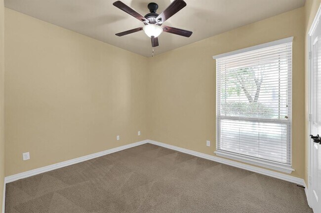 Building Photo - 459 Hendricks Forest Ln