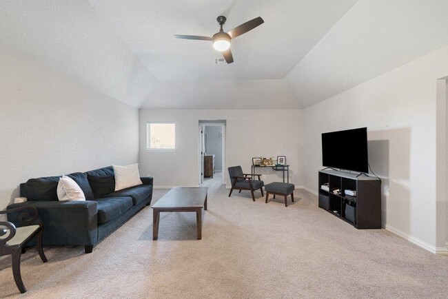 Building Photo - 3307 Columbus Way
