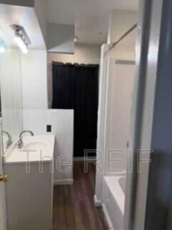 Building Photo - 1553 Illinois Ave