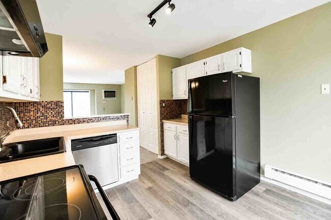 Building Photo - 156 Dunteman Dr