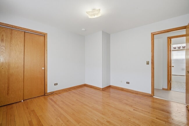 Building Photo - 8645 W Summerdale Ave