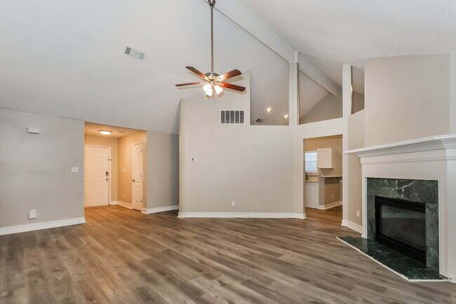 Building Photo - 275 Eagle Way