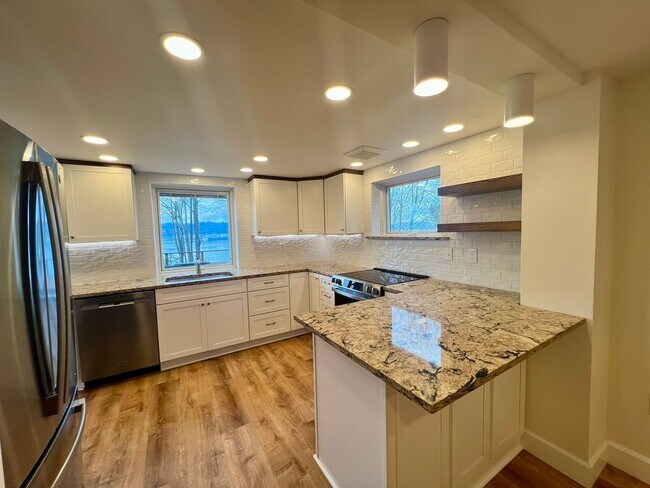 Building Photo - PENDING APPLICATION; Waterfront Apartment on East Bay Drive