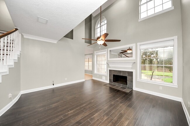 Building Photo - 2405 Guilbeau Ln