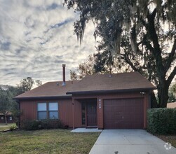 Building Photo - Move in Ready in NW Gainesville!