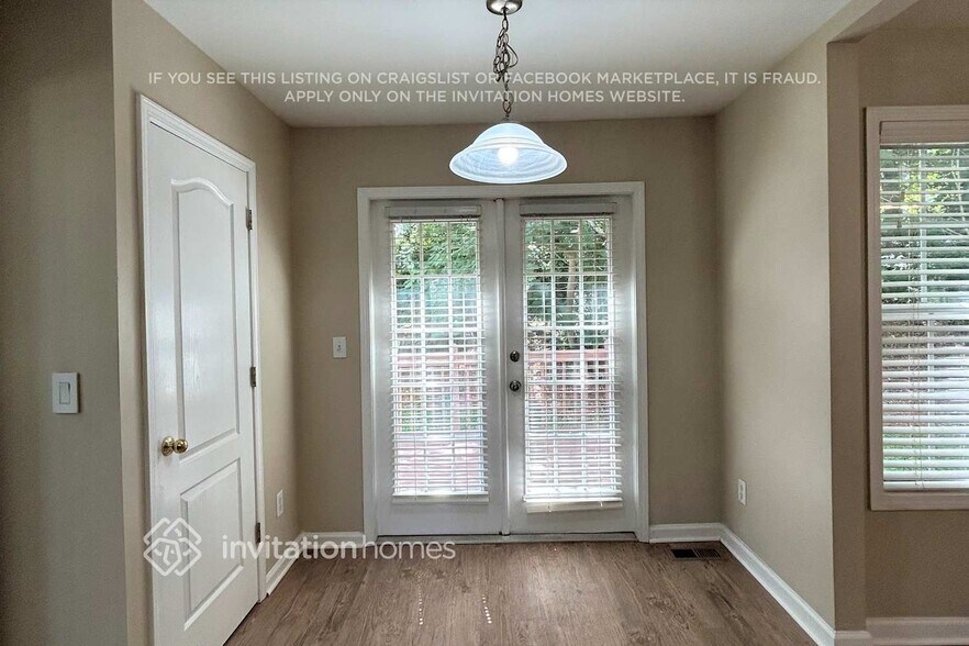 Building Photo - 158 Georgias Ln