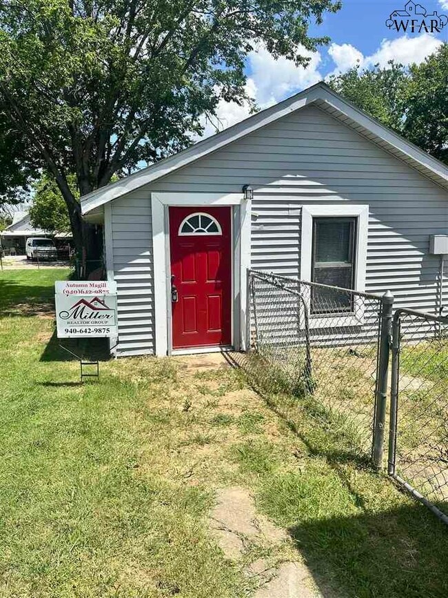 Building Photo - 2205 Taylor St
