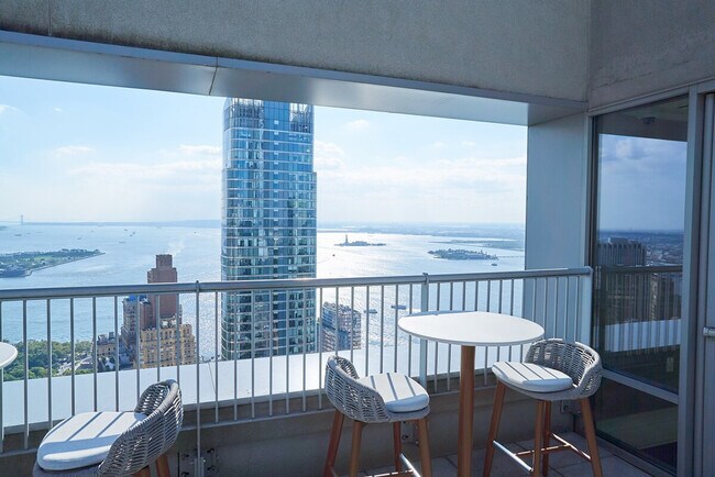 Building Photo - 130 Liberty St