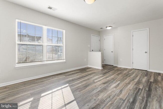 Building Photo - 5089 Stapleton Terrace
