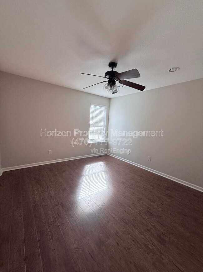 Building Photo - 9295 Horseshoe Bend