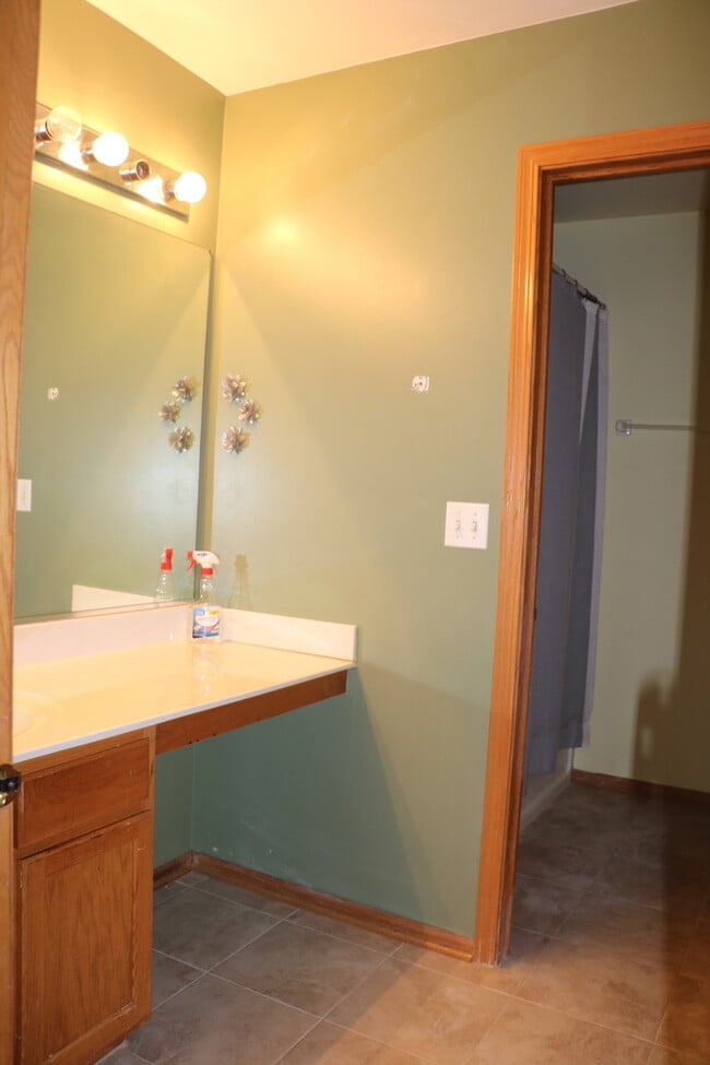 Building Photo - 379 Reston Cir