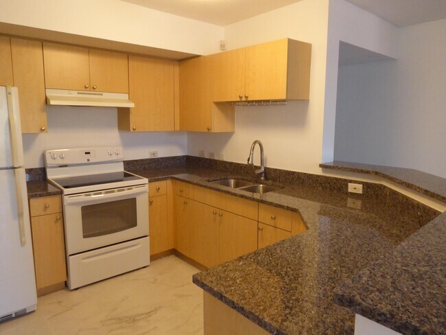 Building Photo - 409 Villa Cir